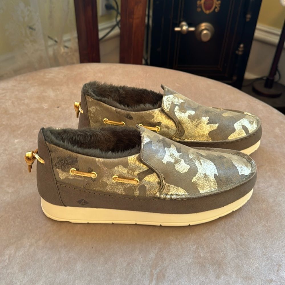 Sperry Camo Moc-Sider Boat Loafer Shoe Sz 9 Super Soft Fur Lined